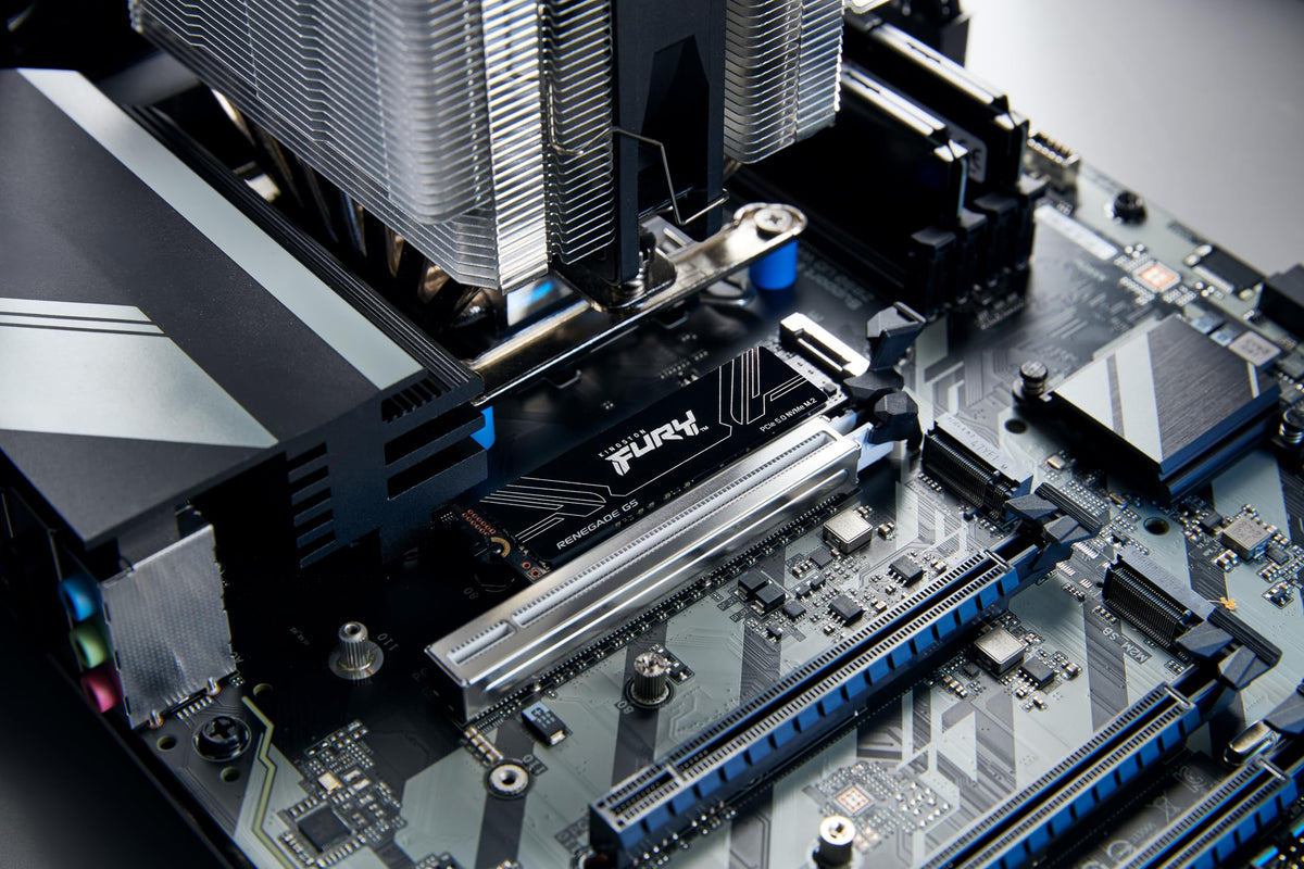4096GB NVMe PCIe 5.0 M.2 2280 SSD O558148