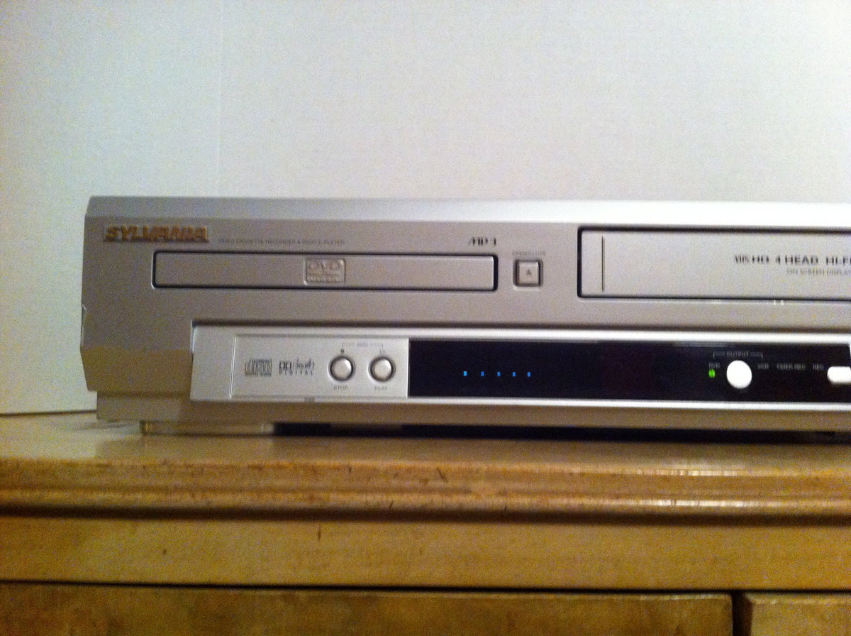 Video Cassette Recorder DVD Player C611760