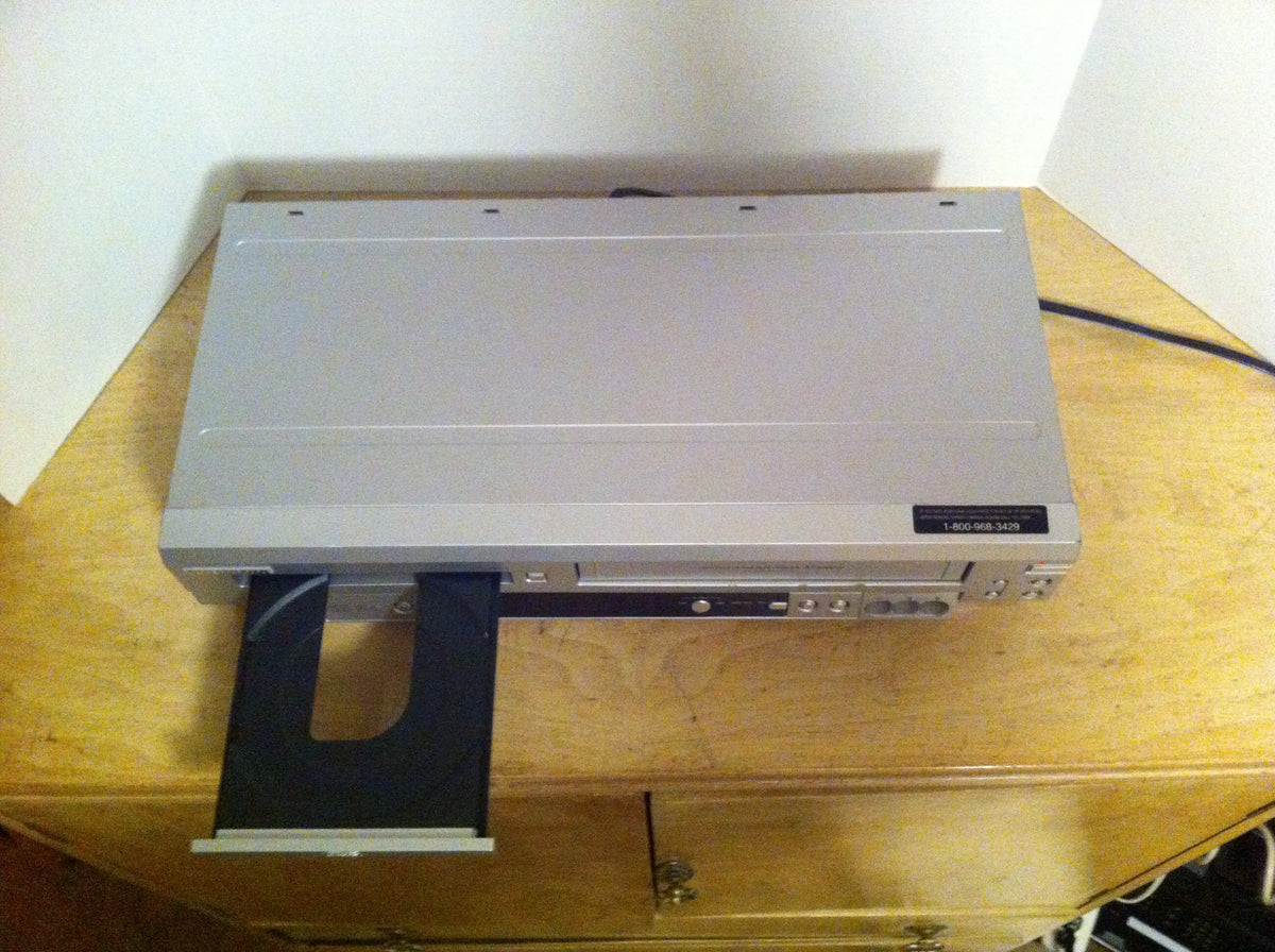 Video Cassette Recorder DVD Player C611760